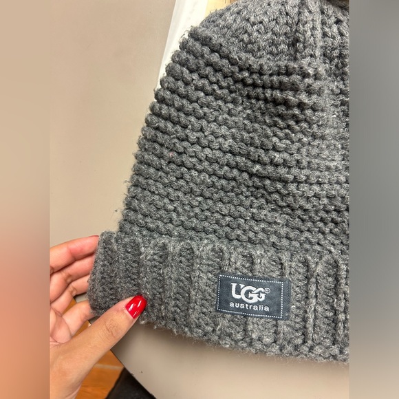 UGG Women's Grey Hat - Picture 2 of 7